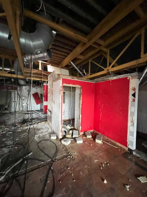 Bens Demolition Division job Pizza Hut, Taunton for Court Construction photo number 6