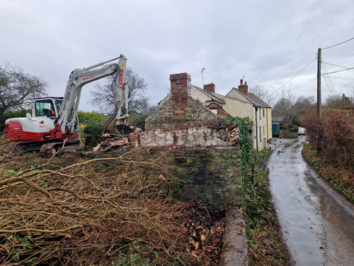 Bens Demolition Division job Vicarage Lane, Olveston photo number 6