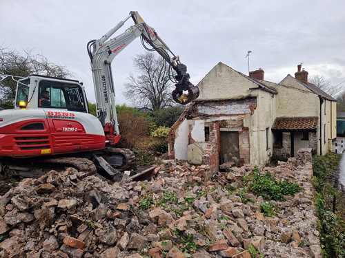 Bens Demolition Division job Vicarage Lane, Olveston photo number 7