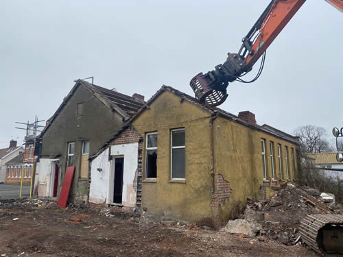 Bens Demolition Division job Demolition in Avonmouth for Clayewater Homes photo number 11