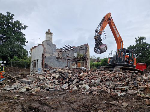 Bens Demolition Division job House demolition in Chippenham photo number 6