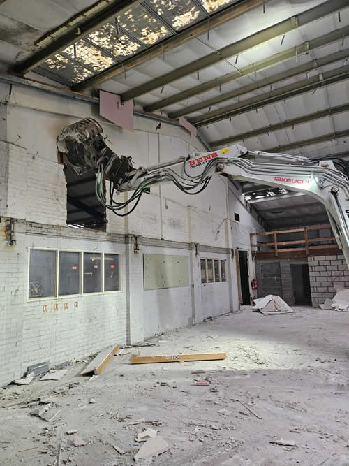 Bens Demolition Division job Remove plasterboard room, strip out internal offices and demolish in Brislington photo number 10