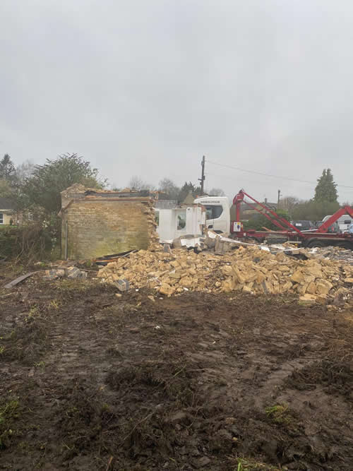 Bens Demolition Division job Bungalow and garage demolition, Broughton Gifford near Melksham photo number 15
