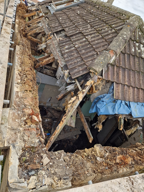 Bens Demolition Division job Unsafe building had to be carefully dismantled by hand in Trowbridge photo number 5