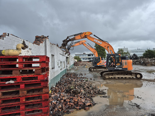 Bens Demolition Division job Demolition of 10 acre factory site photo number 33