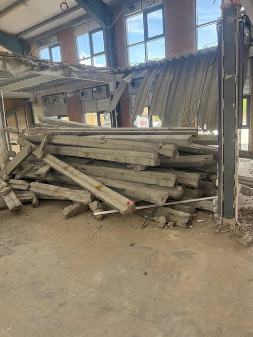 Bens Demolition Division job Remove large concrete mezzanine floor and large  soft strip of  office  Thornbury photo number 16