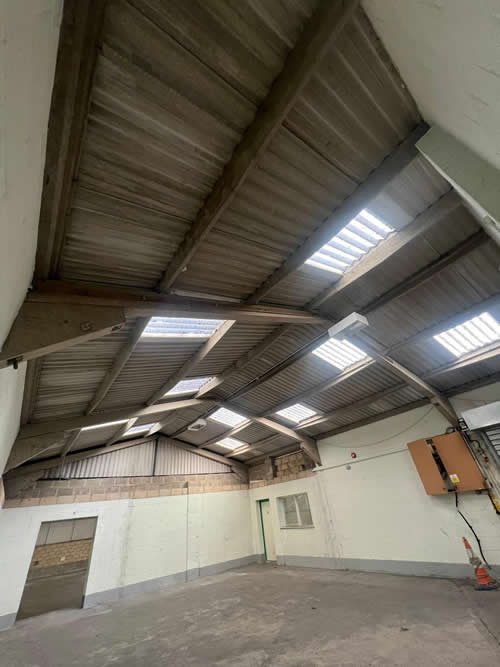 Bens Demolition Division job Devizes strip asbestos sheets soft strip building take down building for reuse photo number 3