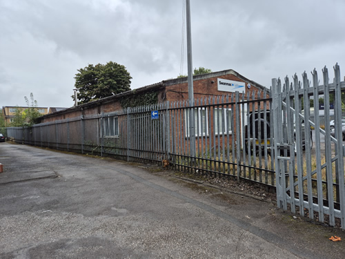 Bens Demolition Division job Demo for Swanmac Ltd. Carefully demolish old premises photo number 3