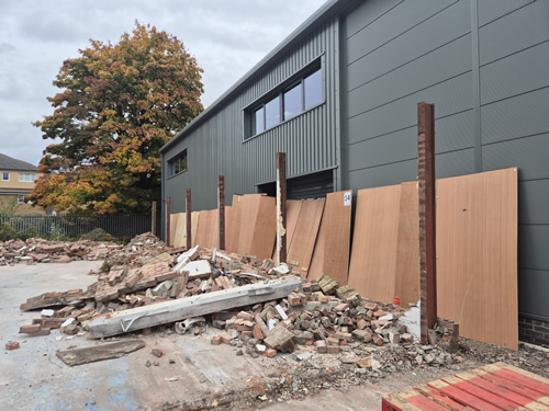 Bens Demolition Division job Demo for Swanmac Ltd. Carefully demolish old premises photo number 4