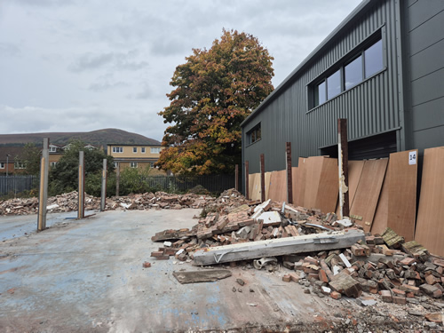 Bens Demolition Division job Demo for Swanmac Ltd. Carefully demolish old premises photo number 5