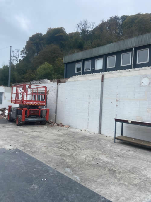 Bens Demolition Division job Demo for Swanmac Ltd. Carefully demolish old premises photo number 8