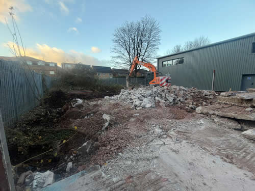 Bens Demolition Division job Demo for Swanmac Ltd. Carefully demolish old premises photo number 12