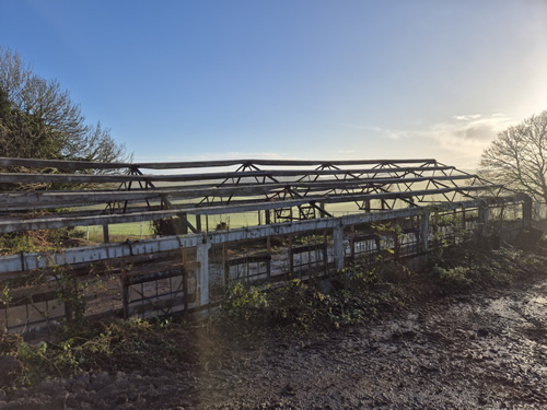 Bens Demolition Division job Greenhouse demolition in Newbury photo number 3