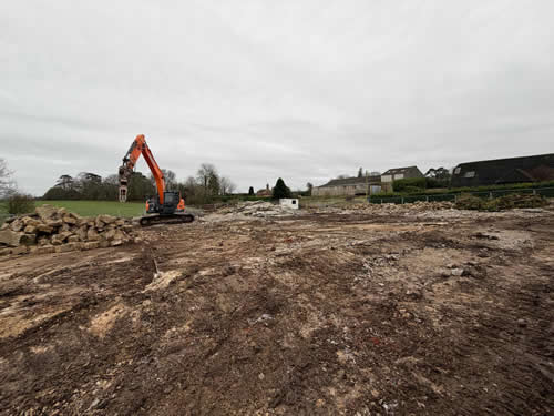 Bens Demolition Division job Greenhouse demolition in Newbury photo number 5