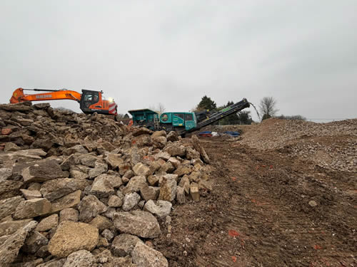 Bens Demolition Division job Greenhouse demolition in Newbury photo number 6