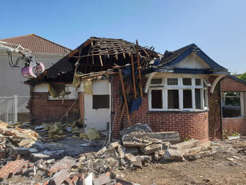 Bens Demolition Division job House Demolition, Grantham Road, Kingswood for Bristol TLC Chamberlain and Sons photo number 6