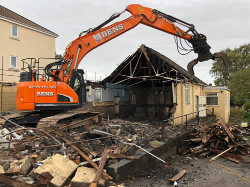 Bens Demolition Division job Demolition of a parish hall called Grove Hall, Fishponds, Bristol for Samson Homes photo number 9