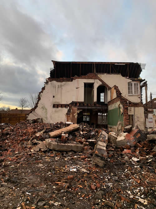 Bens Demolition Division job Demolition of the The Shant Pub, Kingswood for Highridge Construction photo number 6