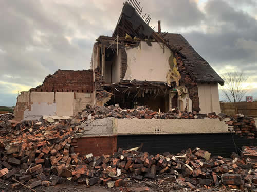 Bens Demolition Division job Demolition of the The Shant Pub, Kingswood for Highridge Construction photo number 7