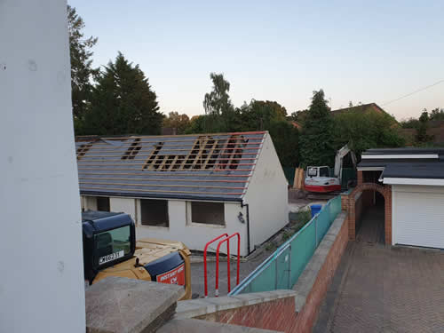 Bens Demolition Division job House demolition in Bracknell For Lancer Scott photo number 3