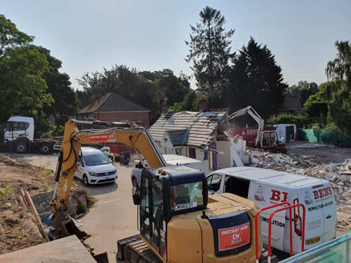 Bens Demolition Division job House demolition in Bracknell For Lancer Scott photo number 16