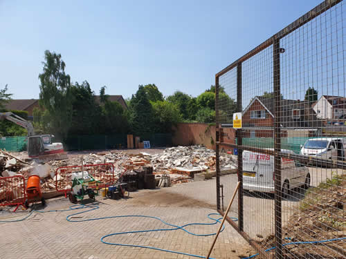 Bens Demolition Division job House demolition in Bracknell For Lancer Scott photo number 28