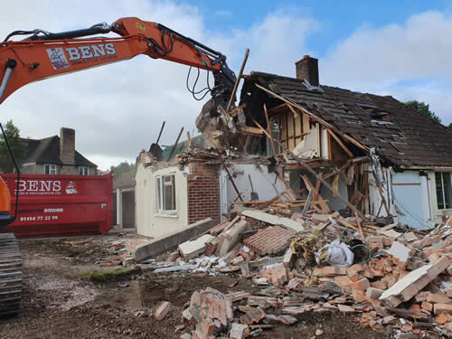 Bens Demolition Division job House demolition in Merrymead, Alveston photo number 18