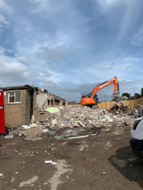 Bens Demolition Division job The Golden Bottle Pub, Constable Road, Lockleaze, Bristol photo number 8