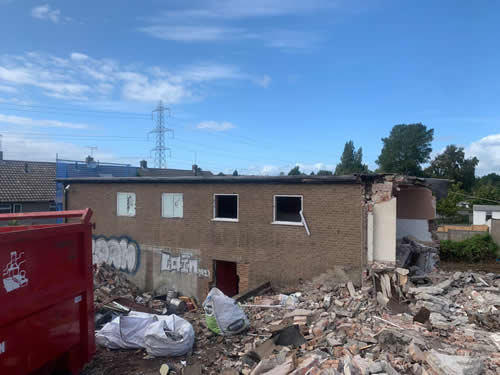 Bens Demolition Division job The Golden Bottle Pub, Constable Road, Lockleaze, Bristol photo number 10