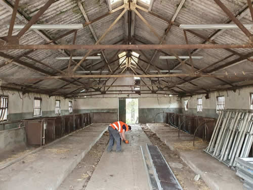 Bens Demolition Division job Elm Tree Farm, Stapleton for the Brandon Trust, Bristol photo number 3