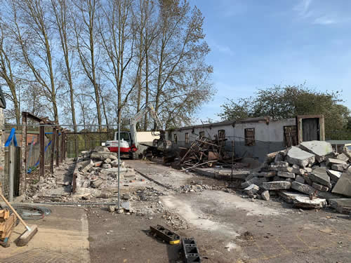 Bens Demolition Division job Elm Tree Farm, Stapleton for the Brandon Trust, Bristol photo number 9