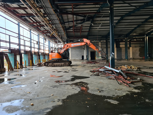 Bens Demolition Division job Cold Room, Cribbs Causeway, Bristol photo number 24