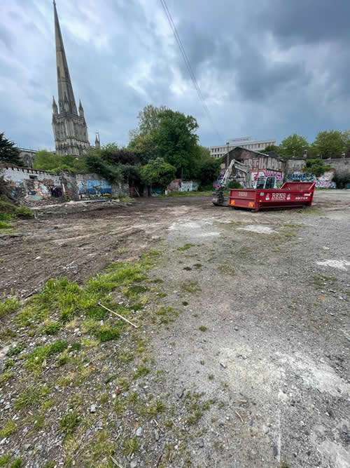 Bens Demolition Division job Clearing the flying tipping at Redcliffe Wharf for Bristol City Council photo number 7