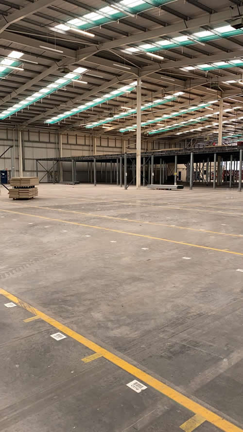 Bens Demolition Division job Remove mezzanine floor and clearing warehouse, Avonmouth, for Court Construction, Avonmouth Bristol photo number 10