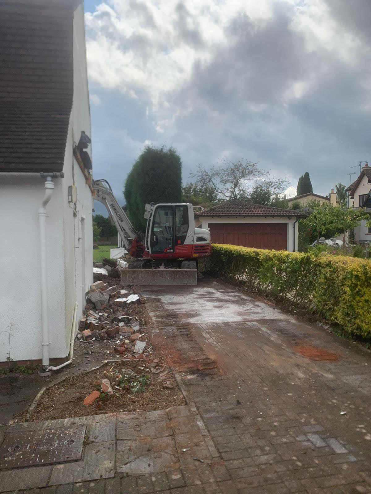 Bens Demolition Division job Demolition of Garage at side of house photo number 6