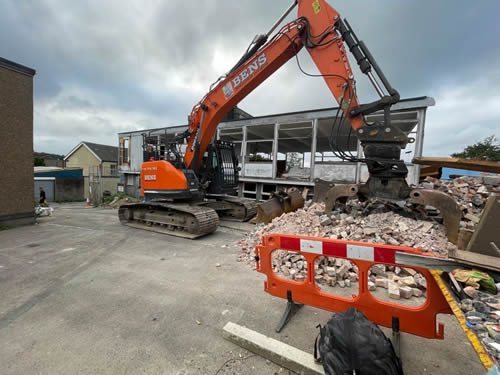 Bens Demolition Division job Demolition in South Wales photo number 4
