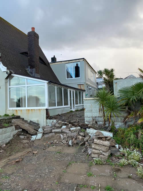 Bens Demolition Division job House demolition in Ogmore-by-Sea, Bridgend photo number 5