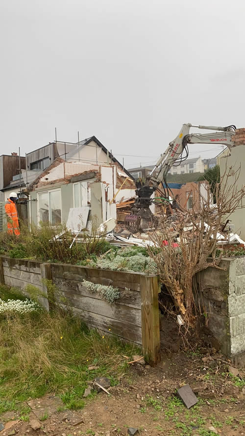 Bens Demolition Division job House demolition in Ogmore-by-Sea, Bridgend photo number 13