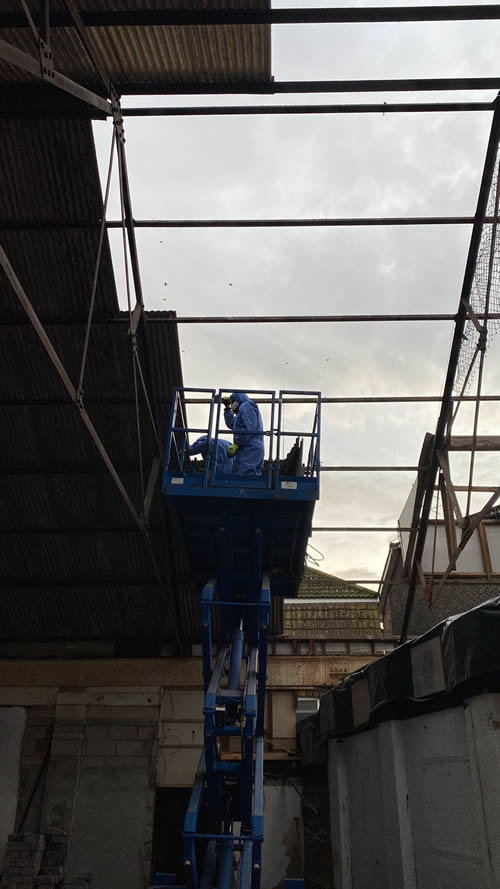 Bens Demolition Division job Old garage in Portishead for Spiller Builders photo number 7