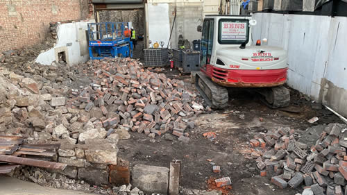 Bens Demolition Division job Old garage in Portishead for Spiller Builders photo number 12