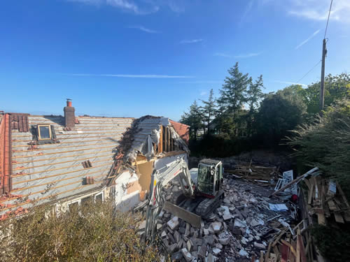 Bens Demolition Division job House demolition, Ladye Bay, Clevedon photo number 14