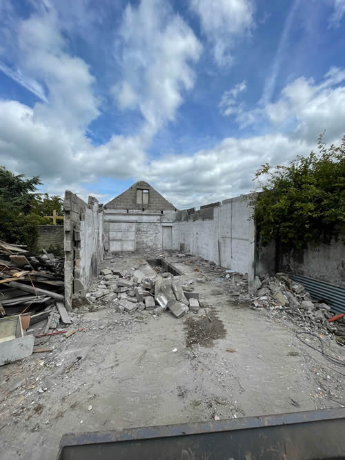 Bens Demolition Division job Demolition of Old workshops photo number 2